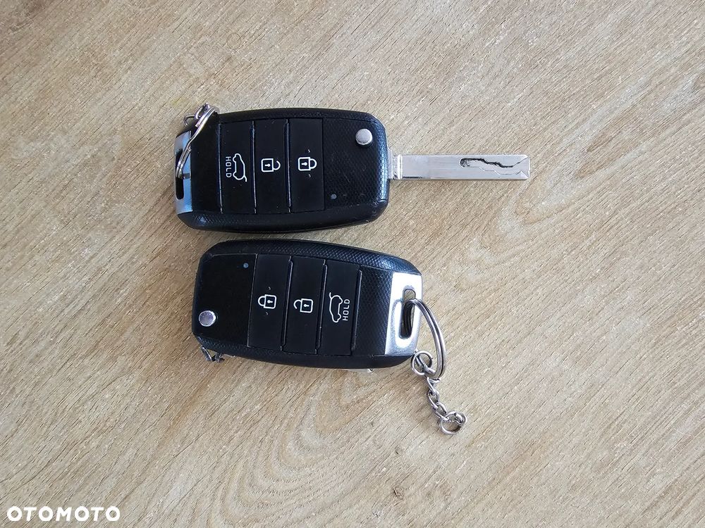 Kia Rio 1.2 Attract - 15