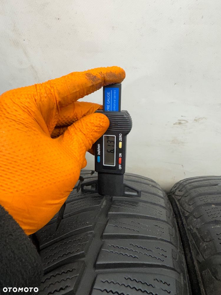 G-3054 245/45R17 98V GOODYEAR ULTRAGRIP - 2