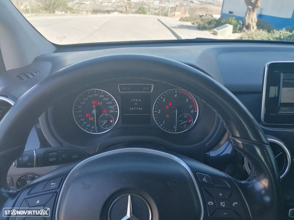 Mercedes-Benz B 180 CDI (BlueEFFICIENCY) - 13