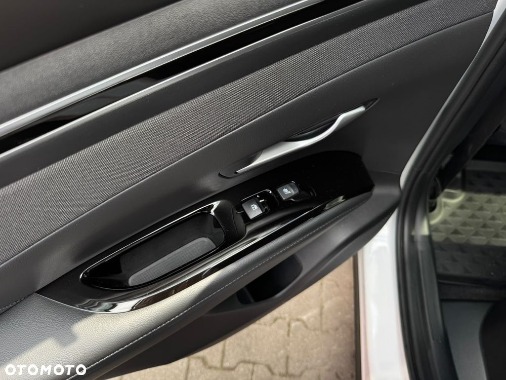 Hyundai Tucson 1.6 T-GDi HEV Platinum 2WD - 20