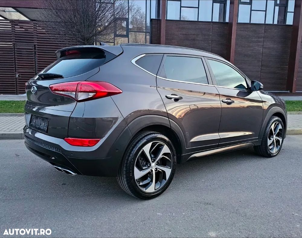 Hyundai Tucson 2.0 CRDI 4WD Automatik Premium - 7
