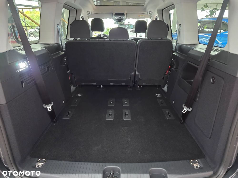 Ford Tourneo Connect Grand - 17