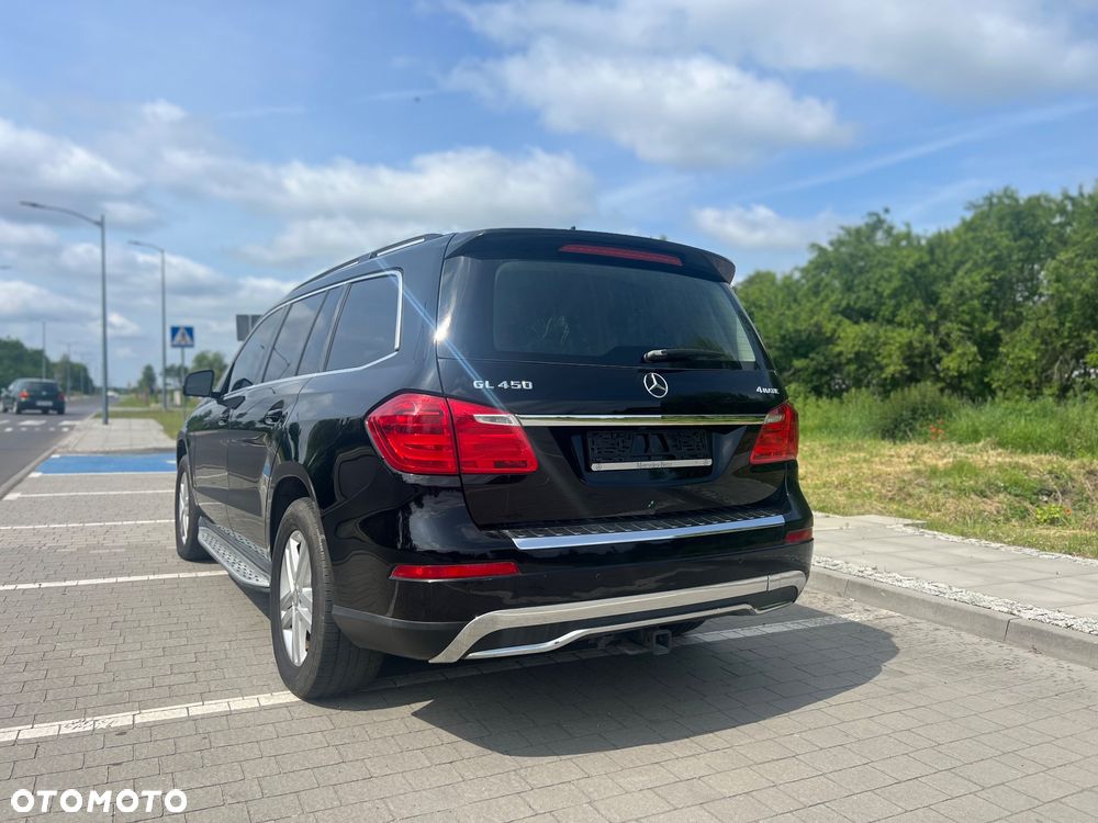 Mercedes-Benz GL - 13
