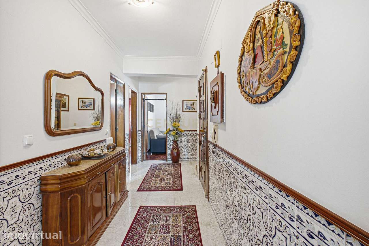 Apartamento T3 com Enorme Potencial de Remodelação na Moita - Grande imagem: 5/24