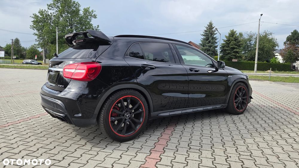 Mercedes-Benz GLA 45 AMG 4-Matic - 10