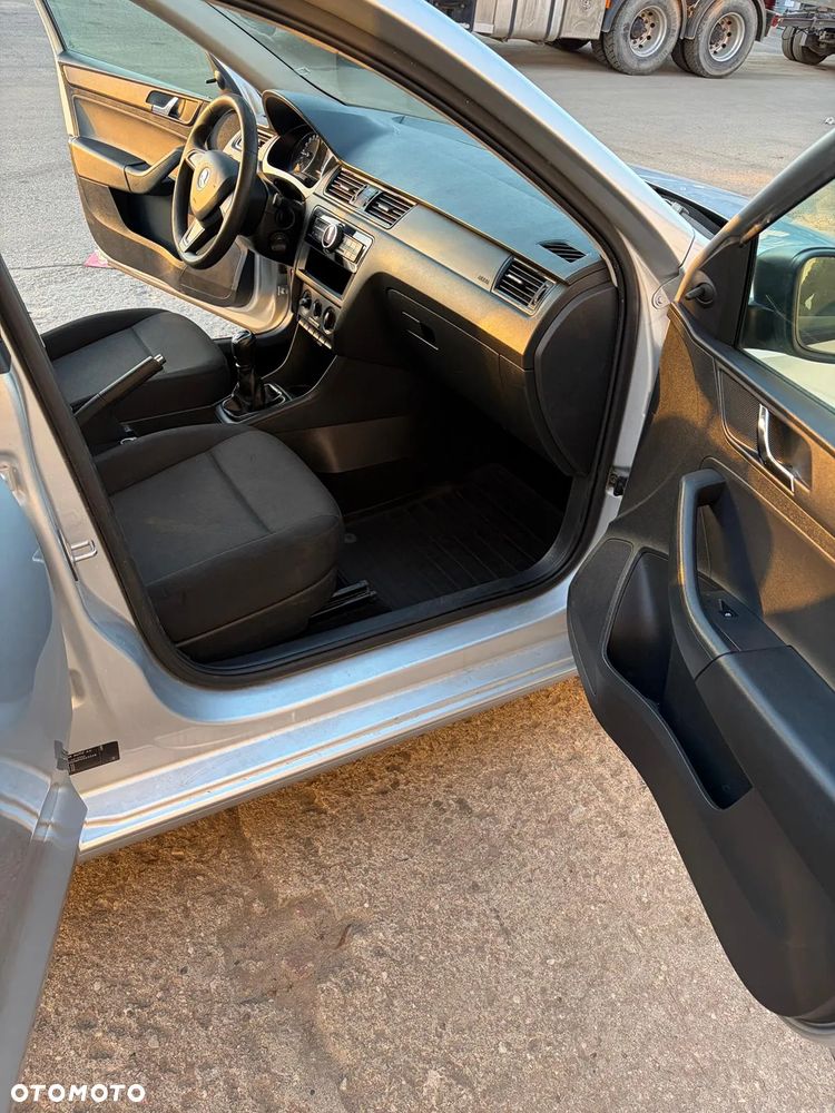 Skoda RAPID 1.4 TDI DPF Ambition - 12