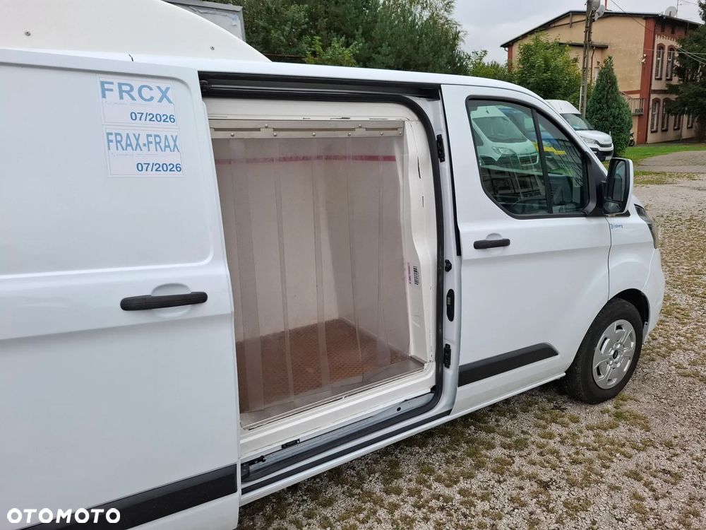 Ford TRANSIT CUSTOM - 13