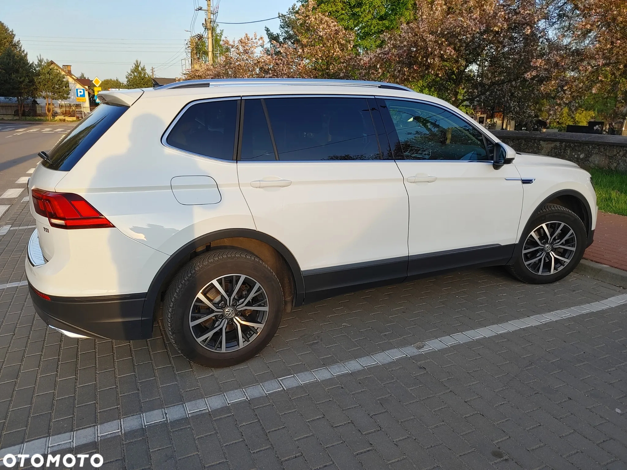 Volkswagen Tiguan - 12
