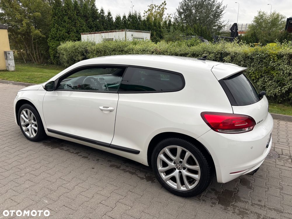 Volkswagen Scirocco 2.0 TDI DSG - 10