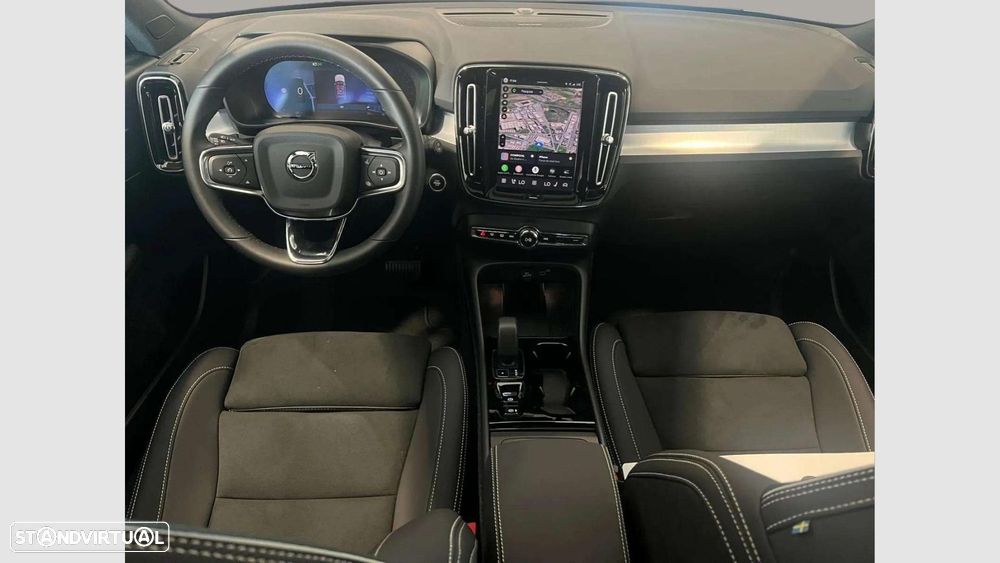 Volvo XC 40 2.0 B3 Plus Dark - 15