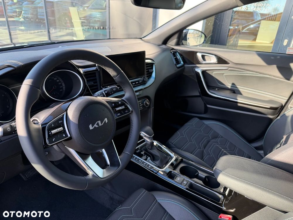 Kia XCeed 1.6 T-GDI Tribute DCT - 4