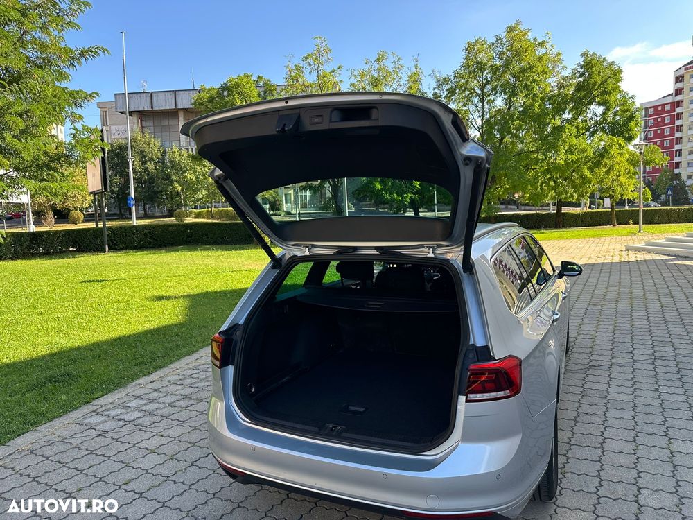 Volkswagen Passat 2.0 TDI DSG Highline - 19