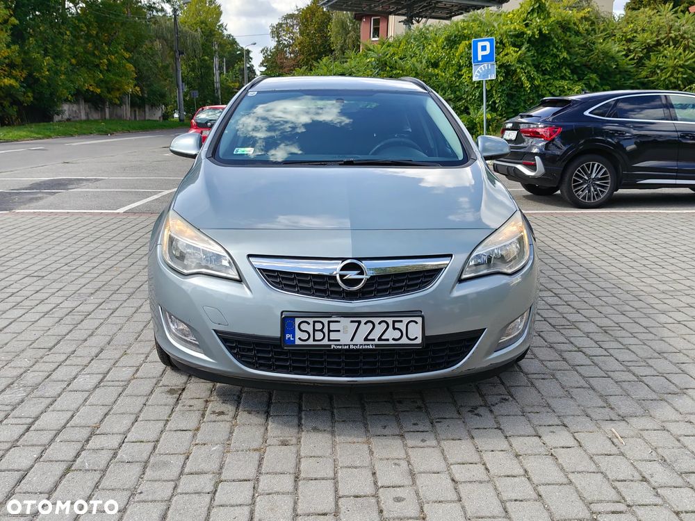Opel Astra 1.4 Turbo Design Edition - 10
