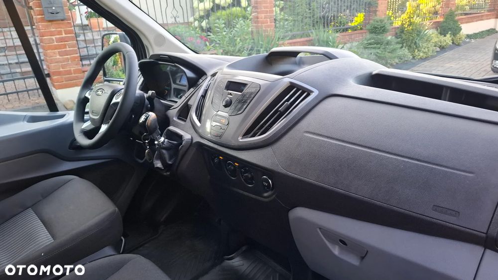 Ford Transit - 8