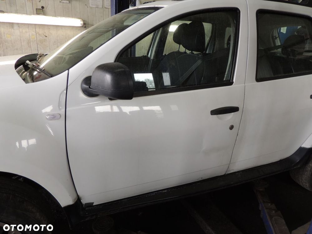 Drzwi lewy przód DACIA DUSTER 1.6 16V '13r - 1