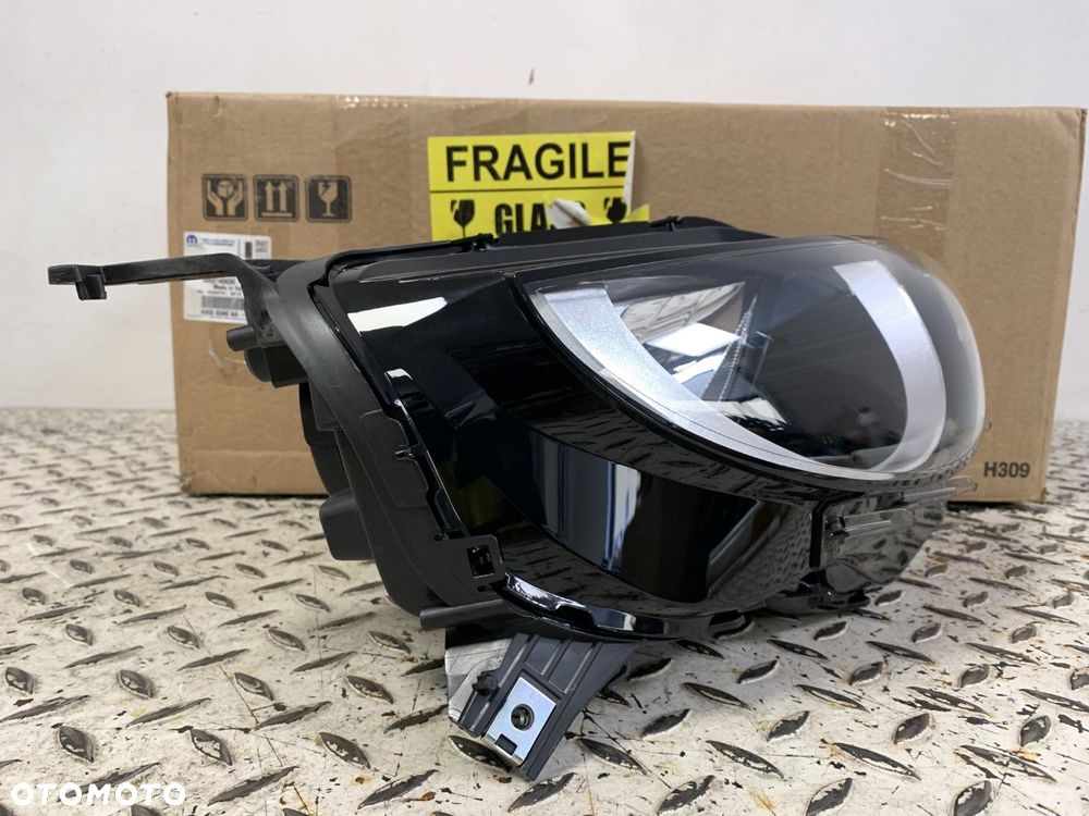 NOWA ORYGINALNA LAMPA PRAWA PRZEDNIA FIAT 500e 20-26 KOMPLETNA EUROPA 521400300 52140030 68656340AA - 7
