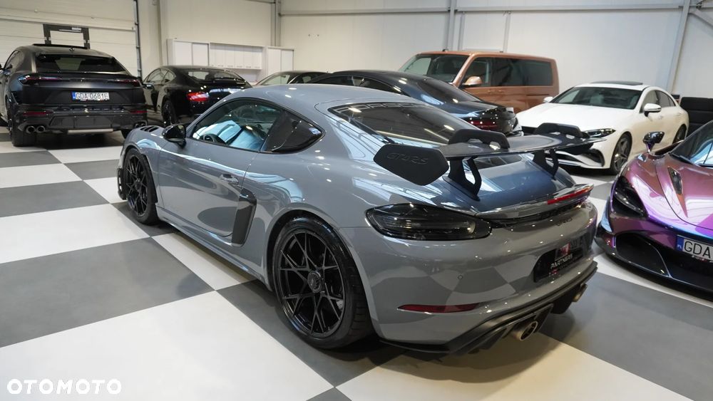 Porsche 718 Cayman GPF GT4 RS PDK - 3