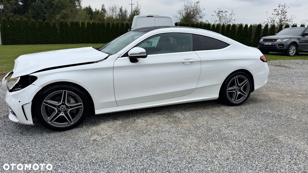 Mercedes-Benz Klasa C 200 Coupe 4Matic 9G-TRONIC AMG Line - 25