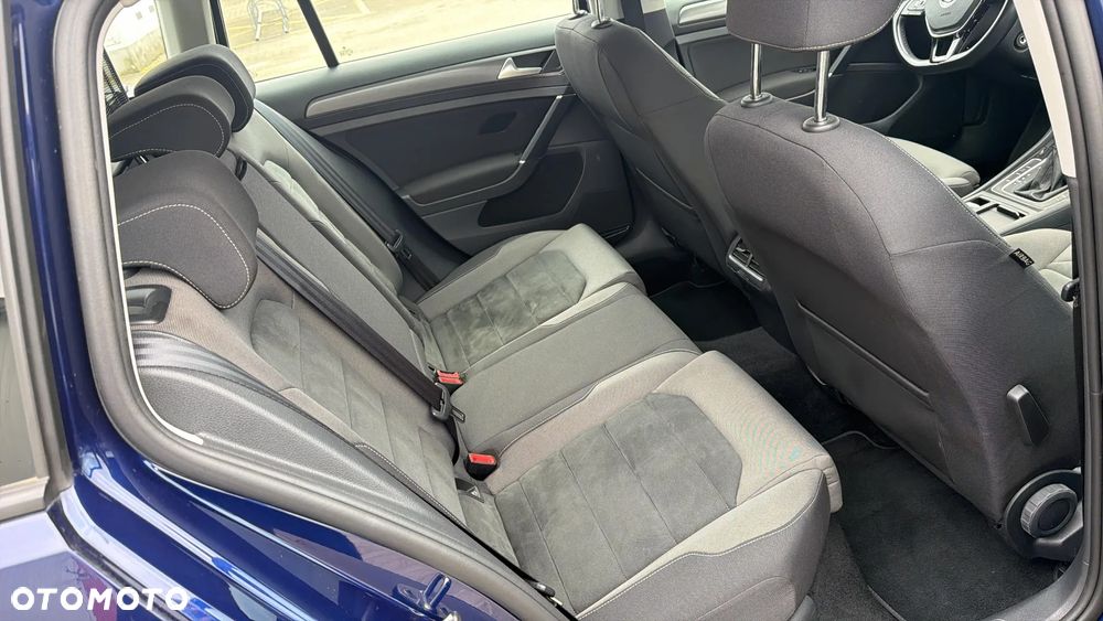 Volkswagen Golf 2.0 TDI SCR 4Motion DSG Comfortline - 24