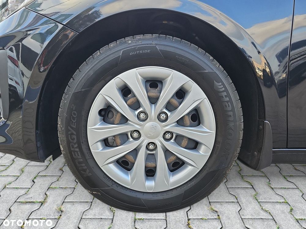 Kia Ceed - 9