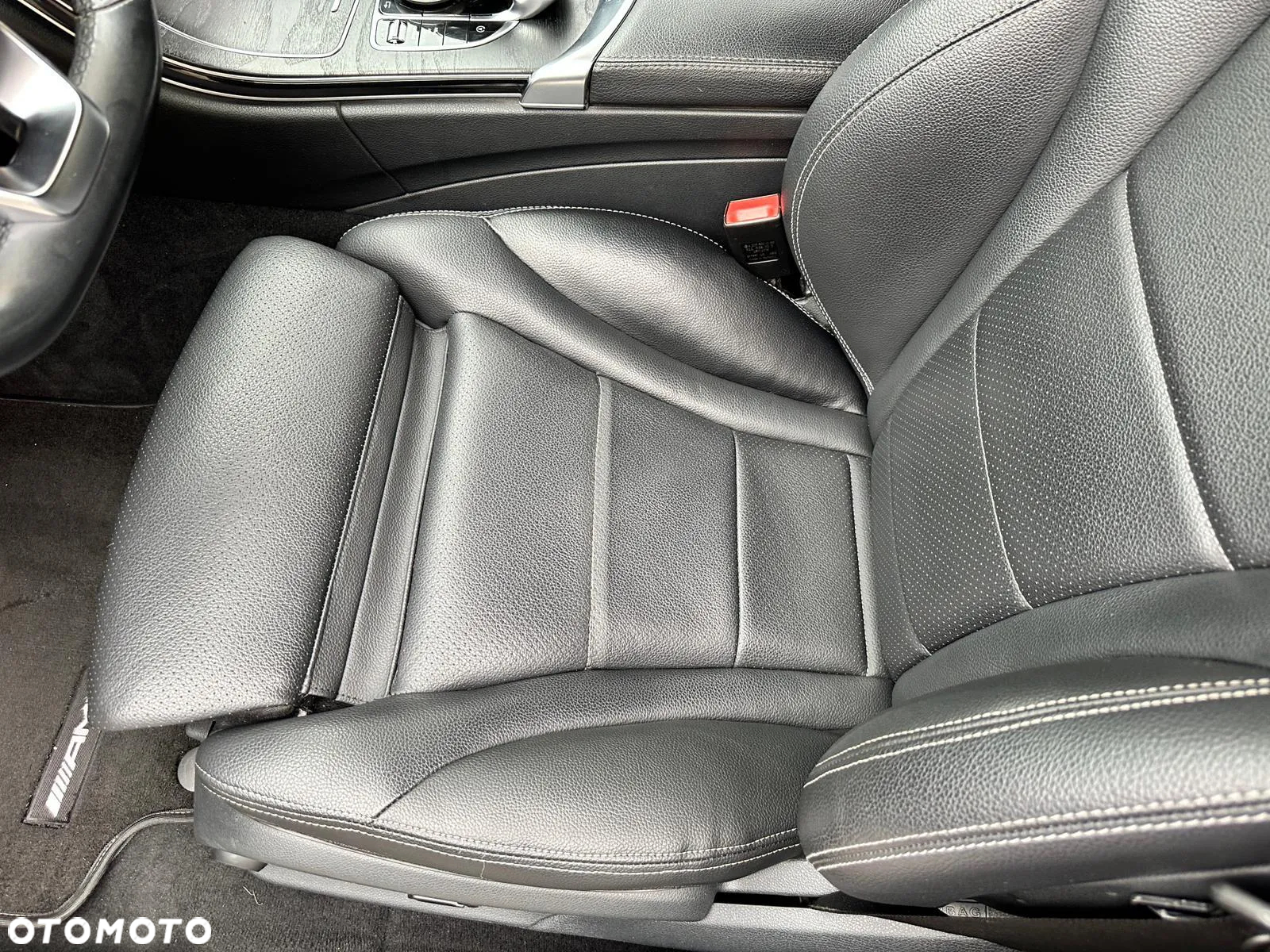 Mercedes-Benz Klasa C 220 d 4Matic T 9G-TRONIC AMG Line - 24