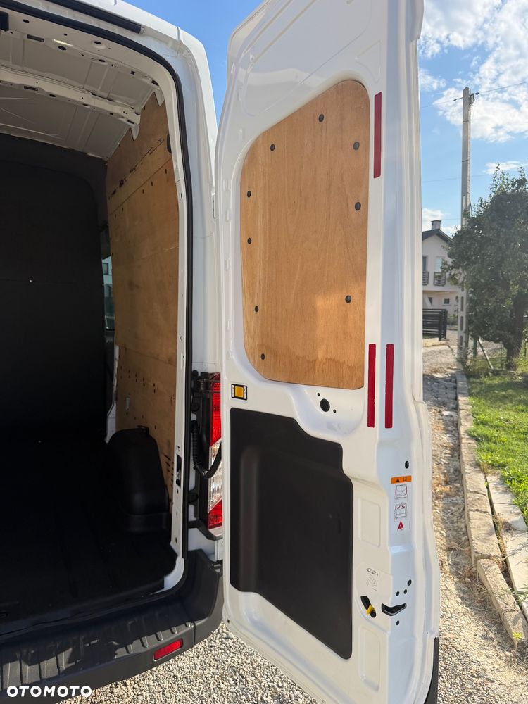 Ford Transit - 20