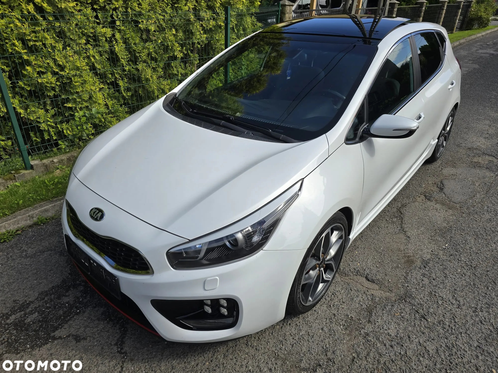 Kia Ceed 1.6 T-GDI GT - 17