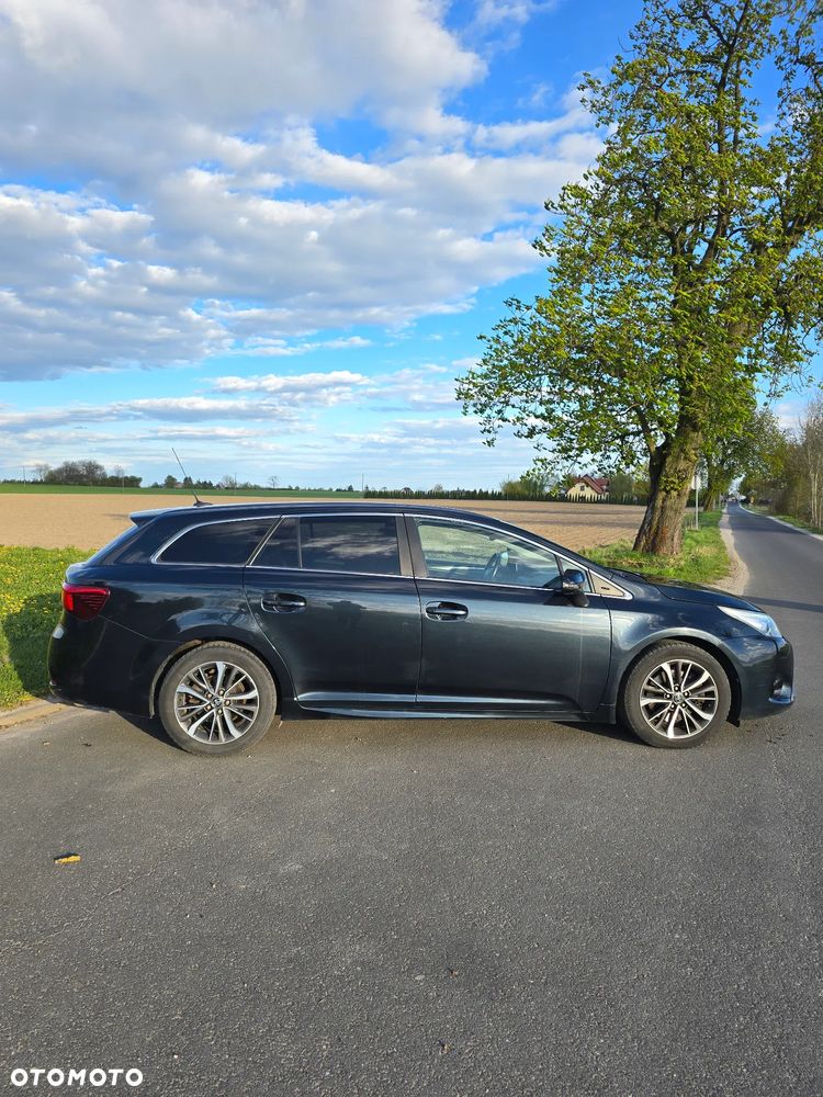 Toyota Avensis 2.0 D-4D Prestige - 6