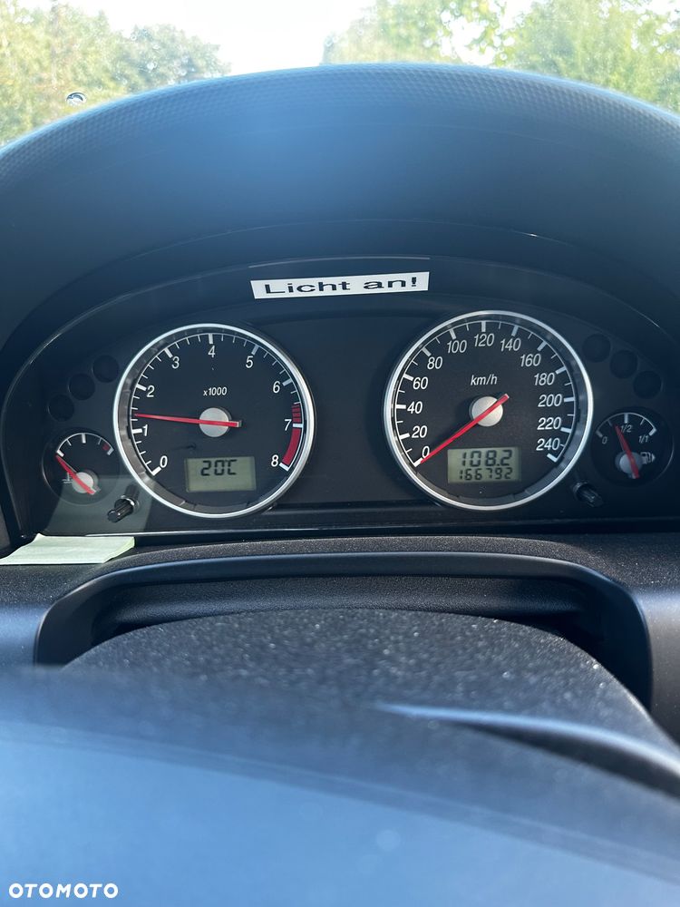Ford Mondeo 1.8 Ambiente - 9