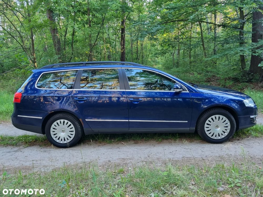 Volkswagen Passat 2.0 TDI Comfortline - 9