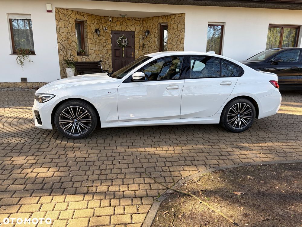 BMW Seria 3 318d M Sport - 10