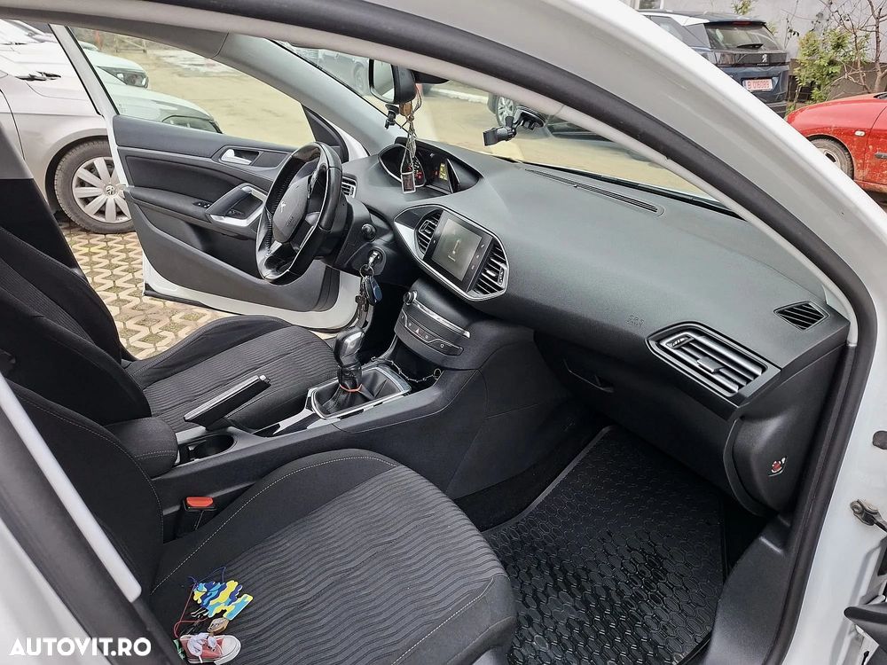 Peugeot 308 HDi FAP 92 Active - 9