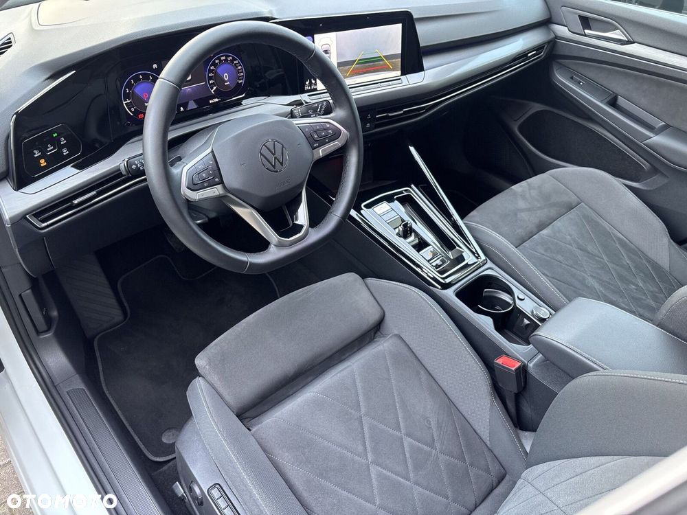 Volkswagen Golf - 16