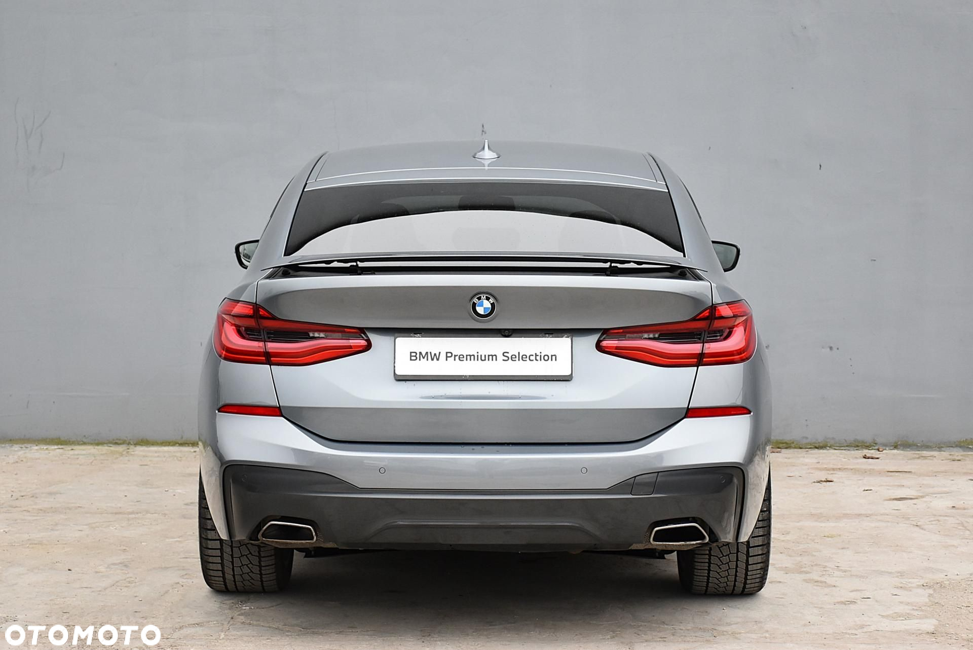 BMW 6GT - 8
