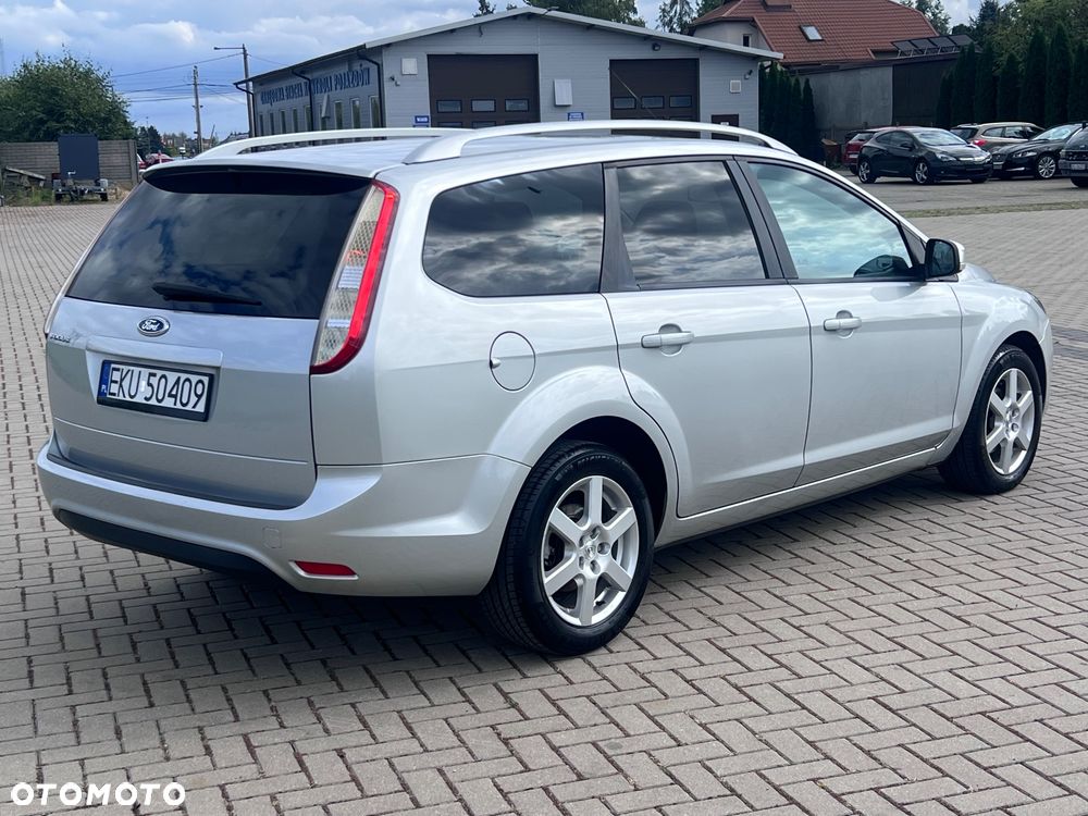 Ford Focus 1.8 Style - 8
