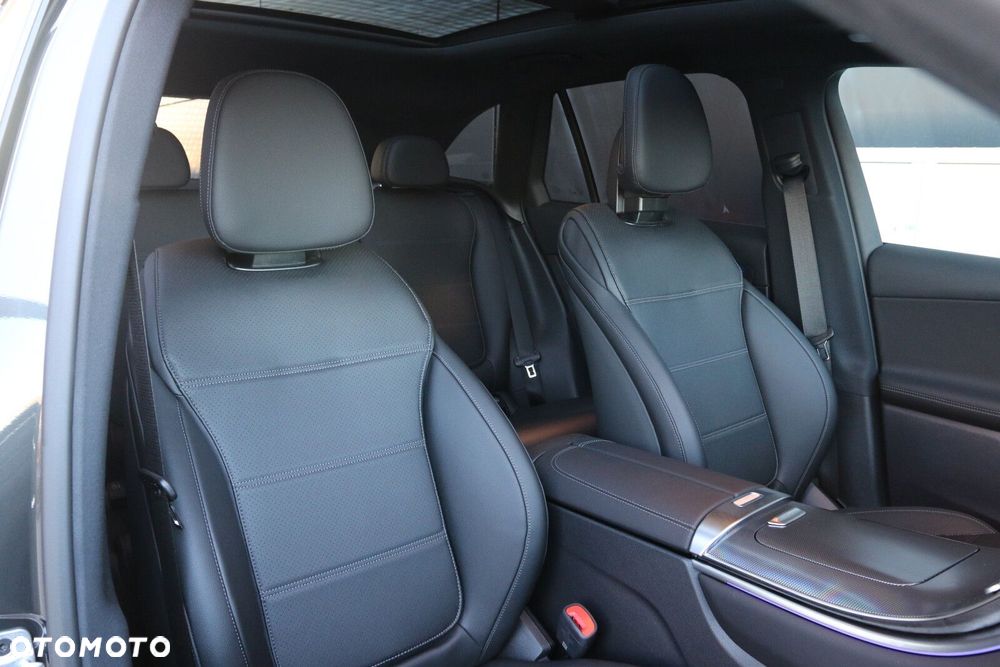 Mercedes-Benz GLC - 18