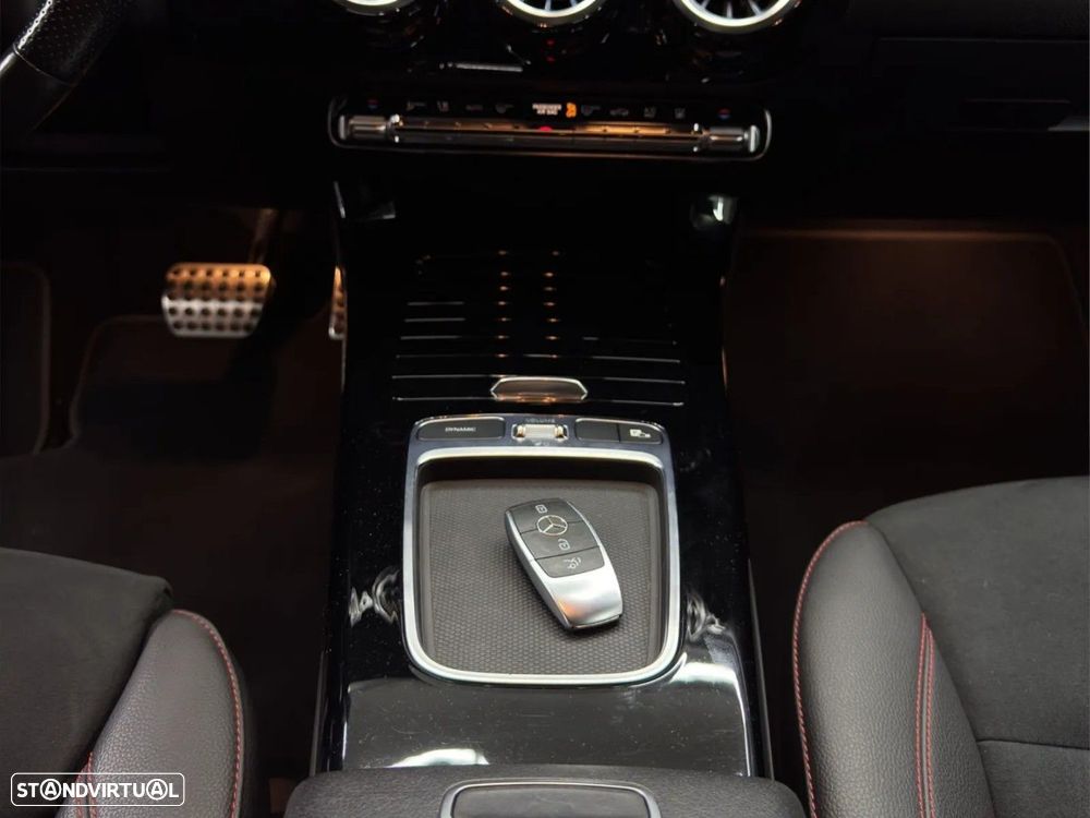 Mercedes-Benz CLA 250 e Shooting Brake AMG Line - 14