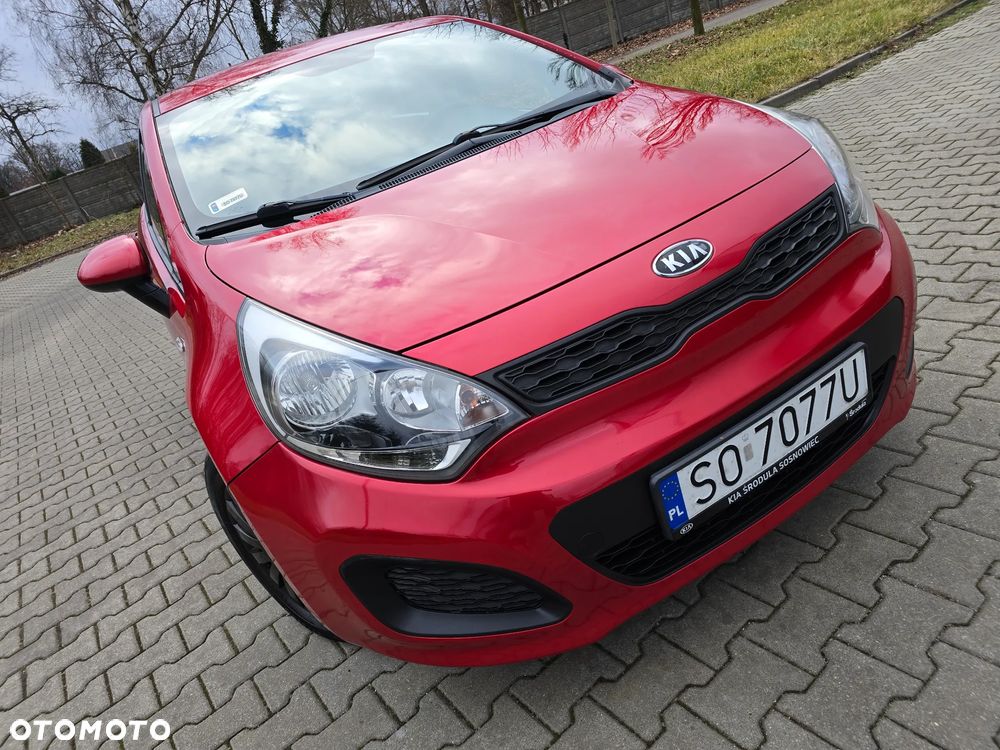 Kia Rio - 32