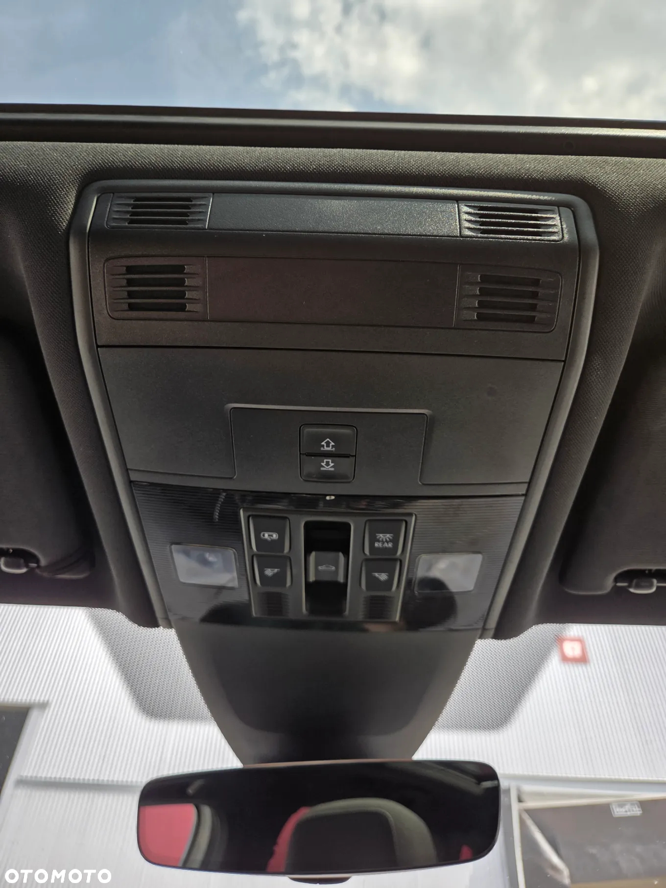 Volkswagen Touran 1.8 TSI BMT Highline DSG - 31