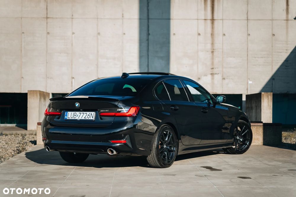 BMW Seria 3 320d Sport Line Shadow - 6
