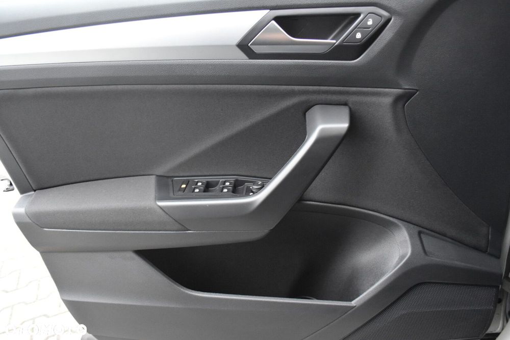 Volkswagen T-Roc 1.5 TSI Life - 25