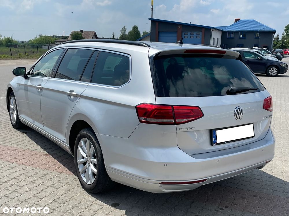 Volkswagen Passat Variant 2.0 TDI DSG (BlueMotion Technology) Trendline - 9