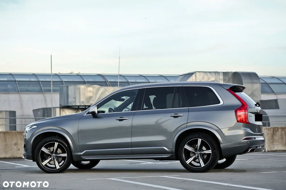 Volvo XC 90 D5 AWD R-Design 7os - 11