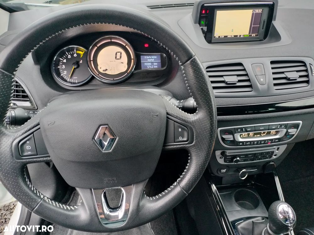 Renault Megane ENERGY TCe 130 Start & Stop Bose Edition - 21