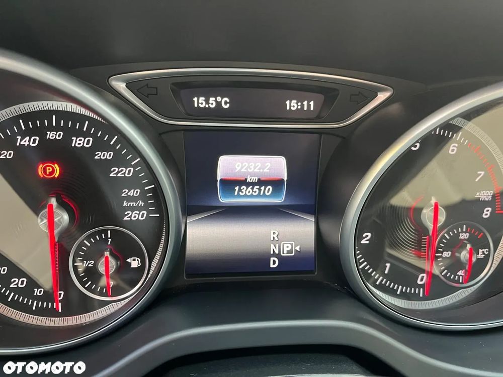 Mercedes-Benz CLA 220 4-Matic AMG Line - 7