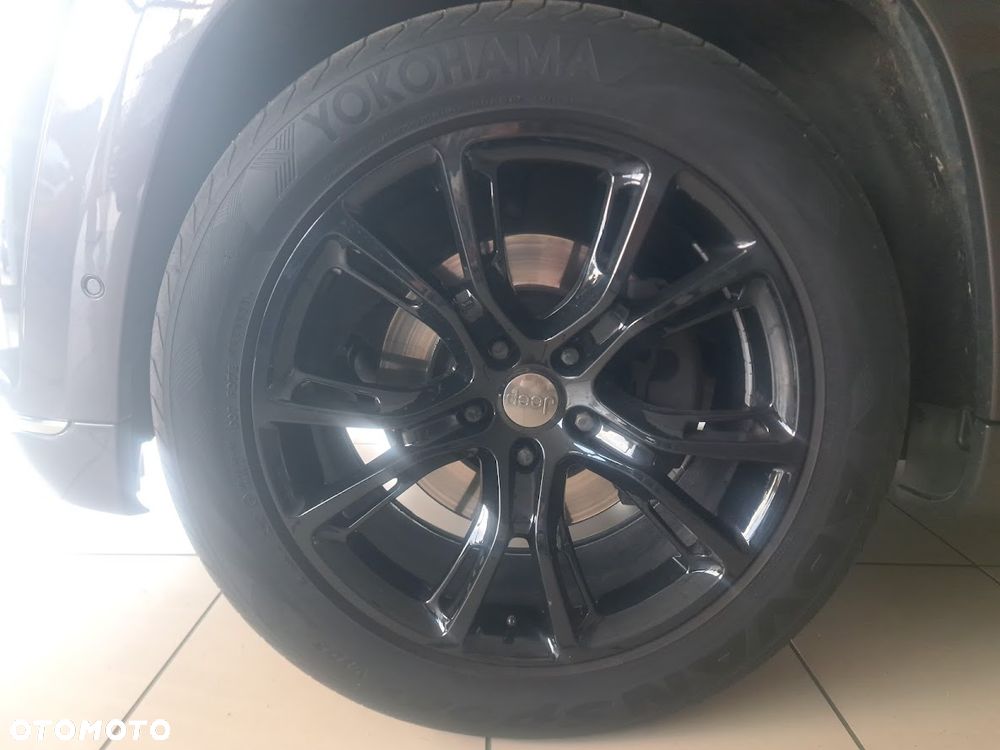 Jeep Grand Cherokee 3.0 CRD Overland Summit EU6 - 19