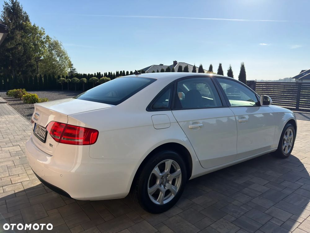 Audi A4 Limousine - 22
