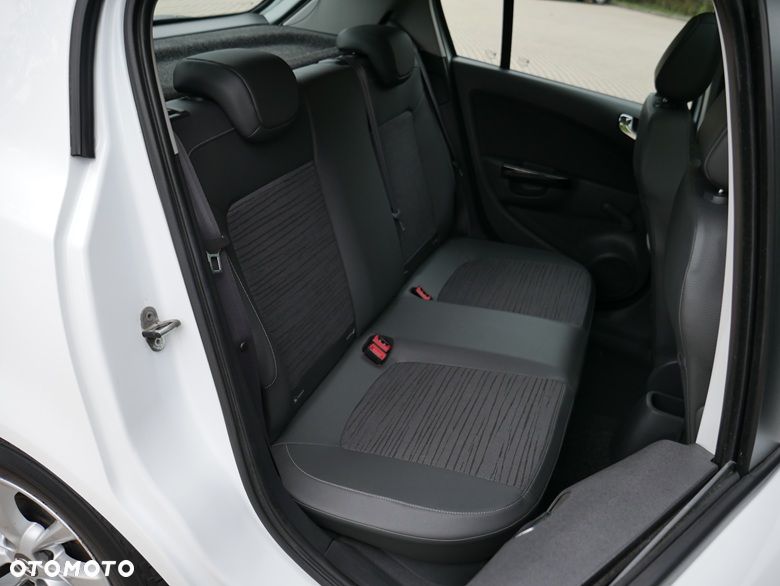 Opel Corsa 1.4 16V Innovation - 29
