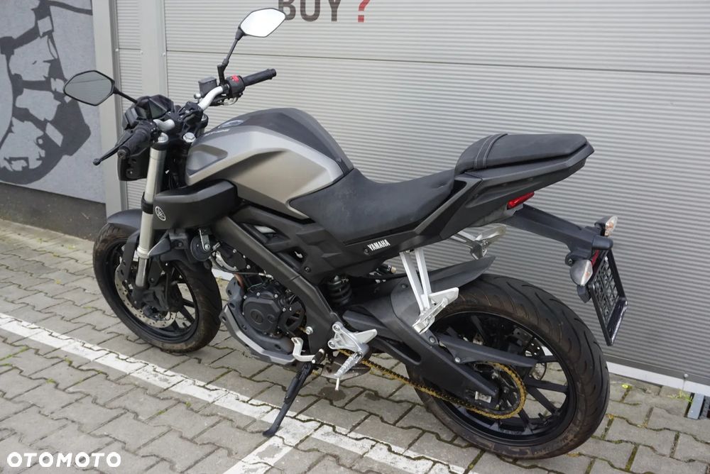 Yamaha MT - 12