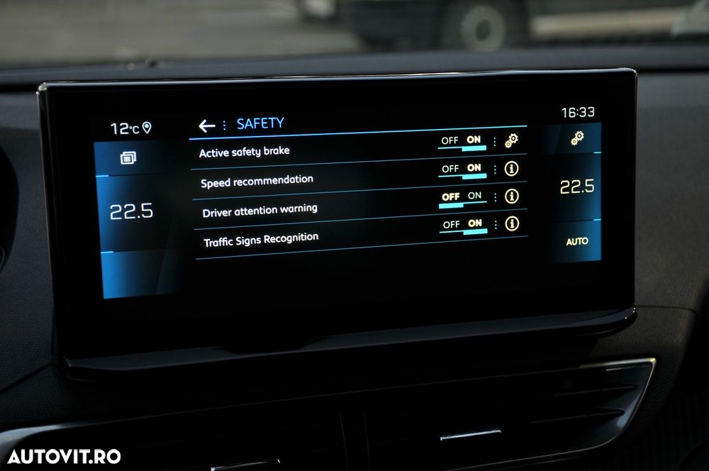 Peugeot 3008 PureTech 130 Stop & Start GPF EAT8 Active Pack - 18